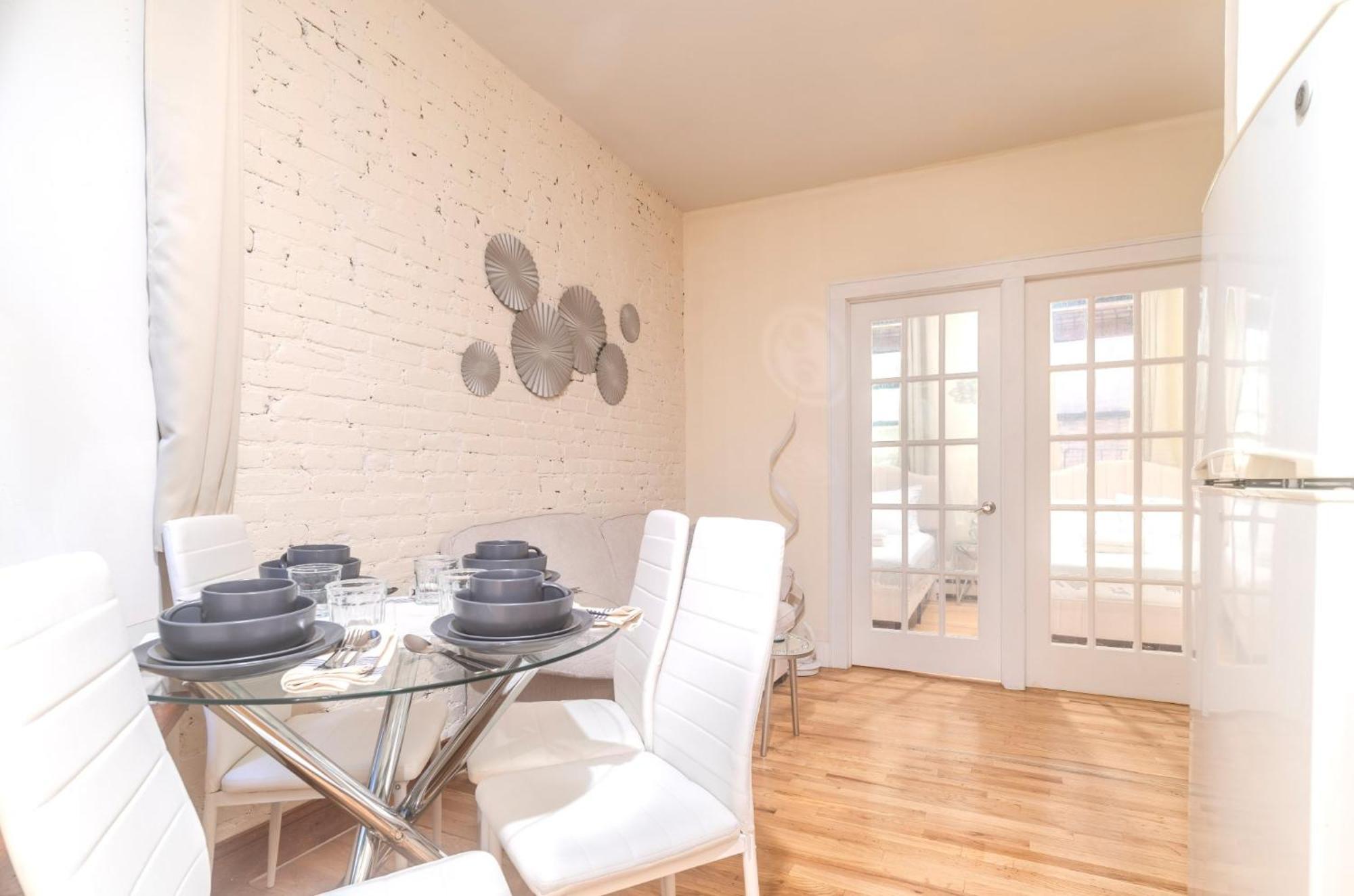 Apartment Near Time Square In City, Columbus Circle And Health Kitchen