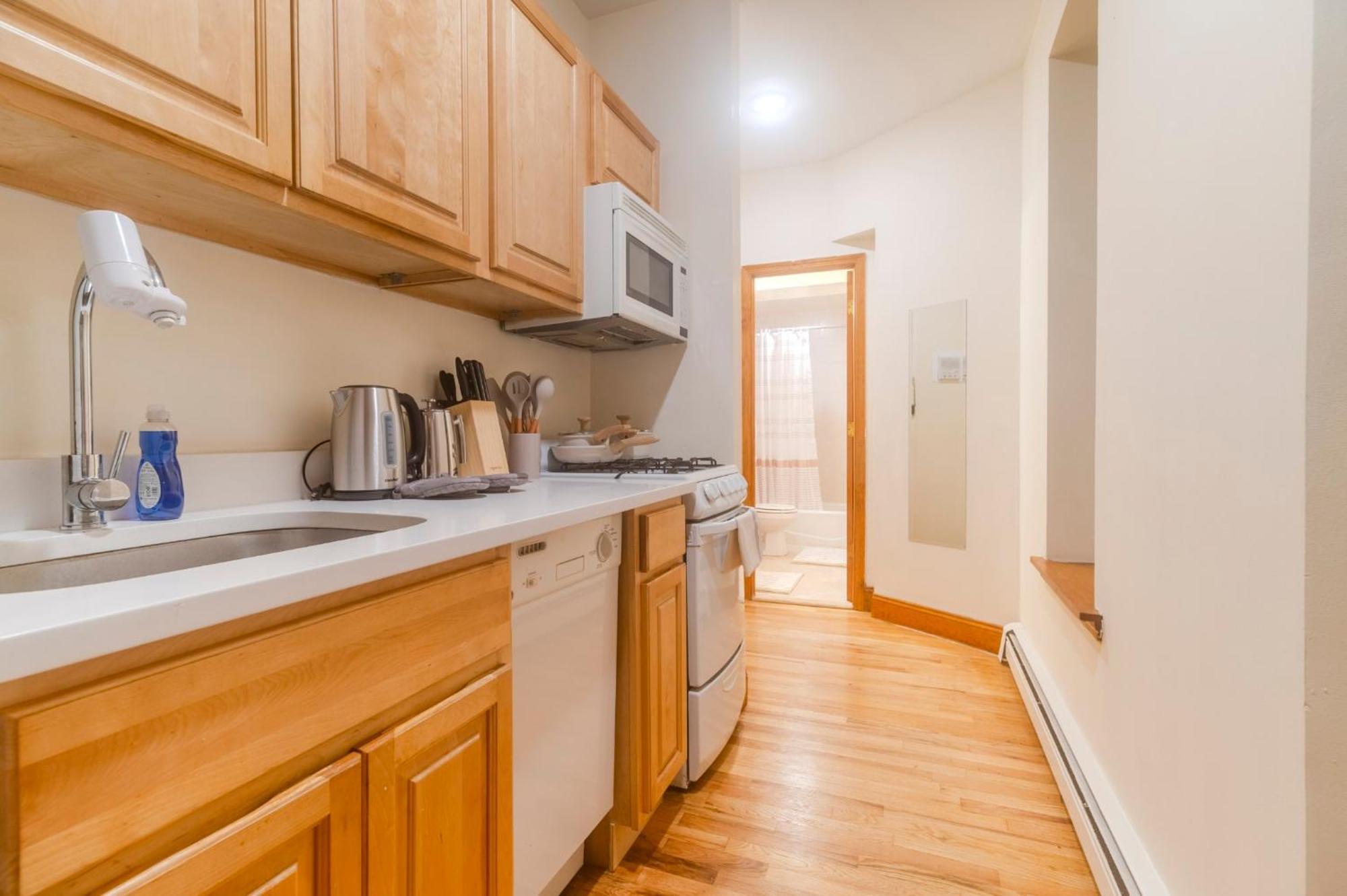 Apartment Near Time Square In City, Columbus Circle And Health Kitchen